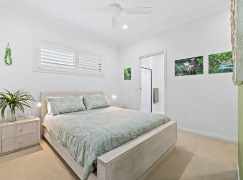 The Doggy Beach House - with Heated Pool in Pottsville