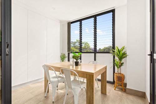 Coastal 2-Bed Apartment near Beach
