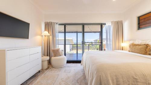 The Palms w Sauna, Gym & Boat Park 100m to Beach in Agnes Water
