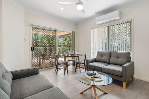 Charming 2BR Home in Serene Mount Warren Park