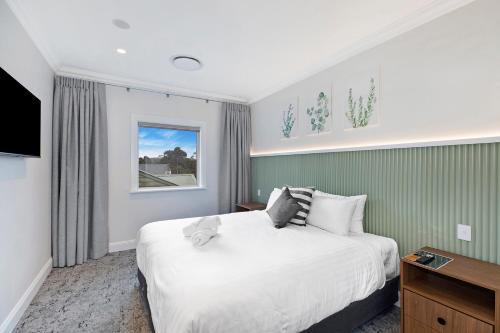 Tall Timbers Hotel