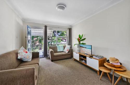 Yes, it's true! Freshwater, 2 mins from beach