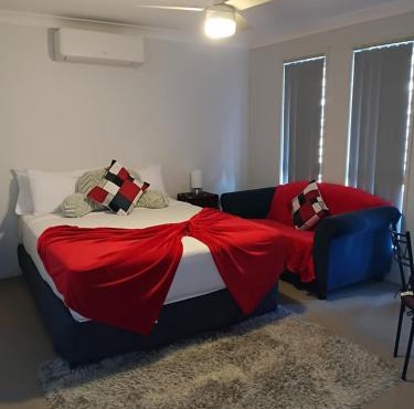BLK Stays Guest House Deluxe Units Morayfield