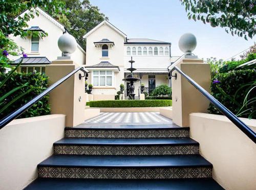 Boutique Studio Apartment in Heritage Home