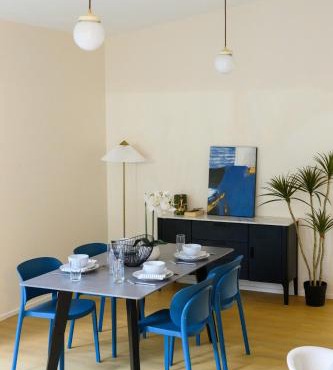 Hornsby Stay Near Station & Shops