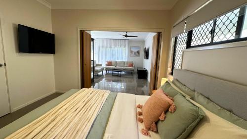 Sienna Rise - Walk to Westfield sleeps 6 North Lakes