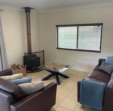 Farm Stay - 2 Bedroom cottage