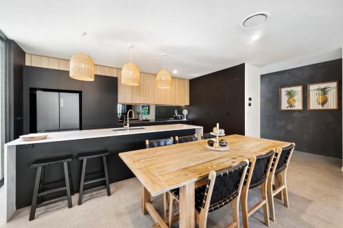 Mooloolaba luxury beach escape with heated pool