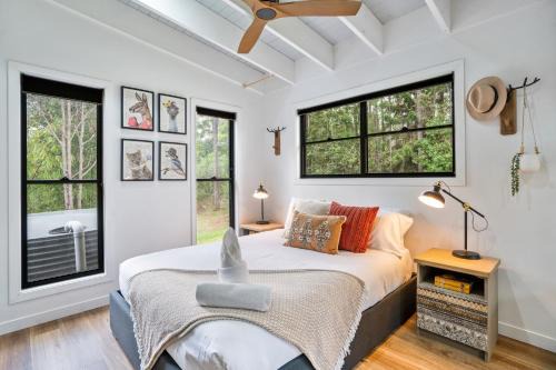 Creekside Cottage, pet friendly w pool
