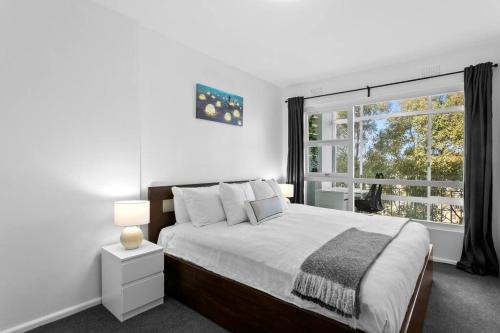 BEN73 - Harbour View 1 Bedroom Apartment