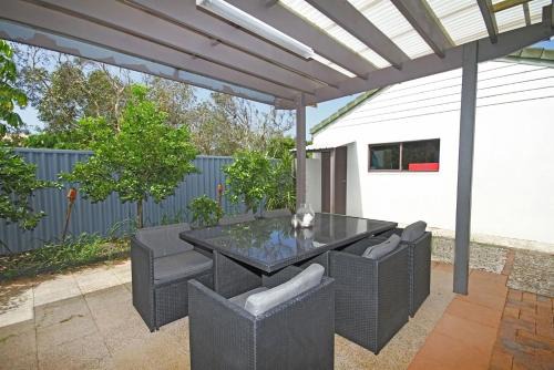 6 Petrie Avenue